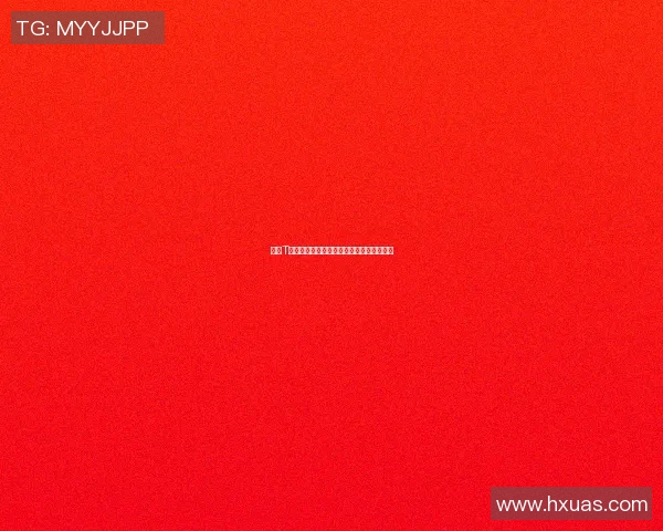 手绘T恤展现足球明星魅力与风采的女性时尚选择